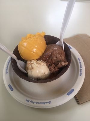 Häagen-Dazs by null