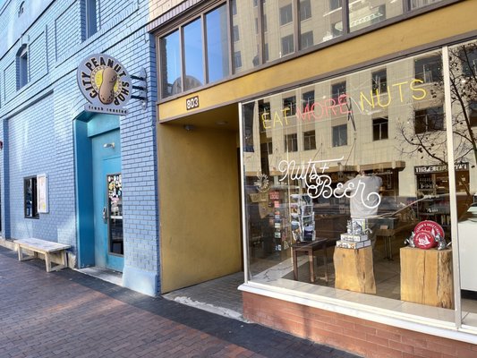 City Peanut Shop by null