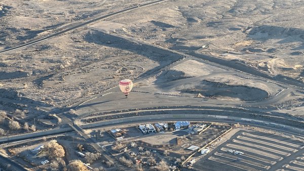 Rainbow Ryders Hot Air Balloon Co. by null