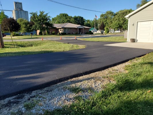 Central Paving & Sealcoating Logo