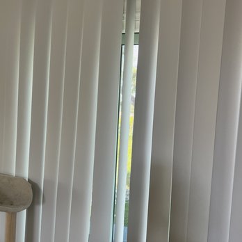 Window Design Group - Blinds do not uniformly close all together. - Windows Installation Near Me - Thousand Oaks, California Window Design Group - Blinds do not uniformly close all together. - Windows Installation Near Me - Thousand Oaks, California
