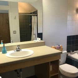 Soo's B & B - Main house/bathroom