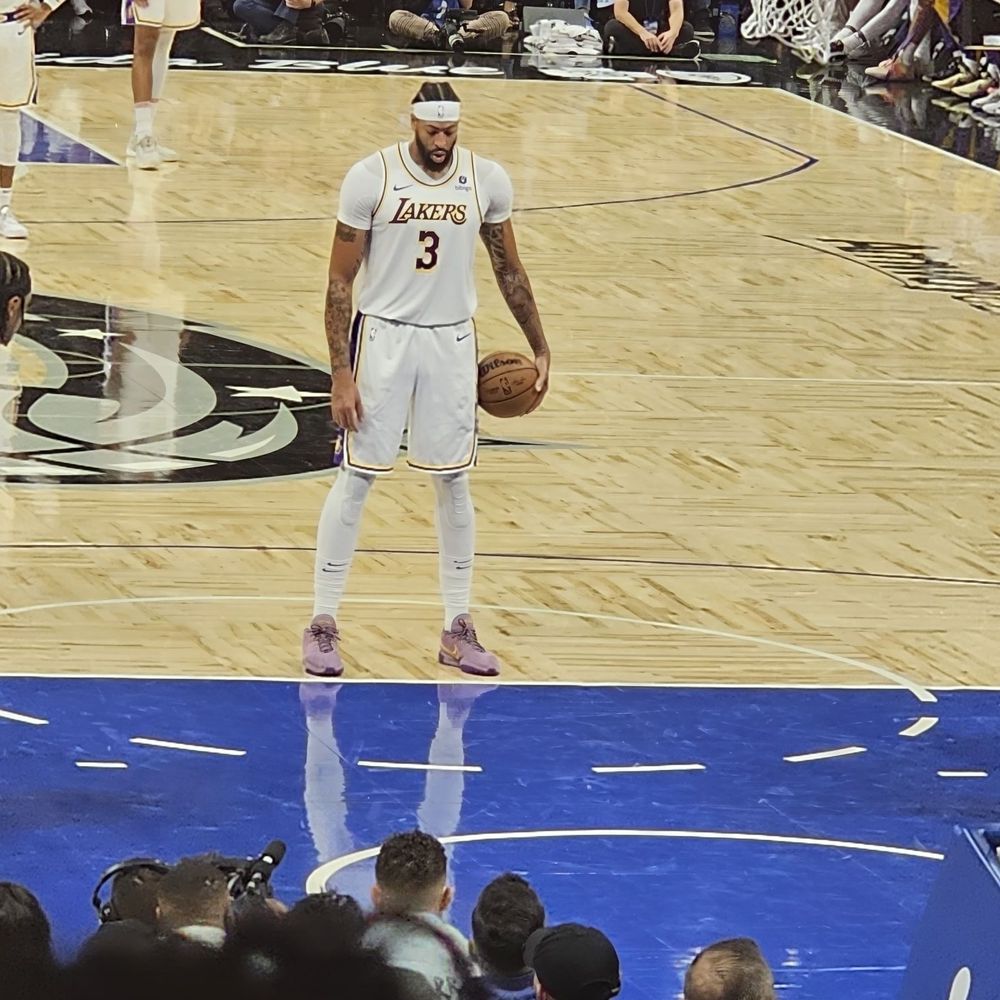 Kia Center - Antony Davis Lakers - Stadiums & Arenas Near Me - Orlando, Florida