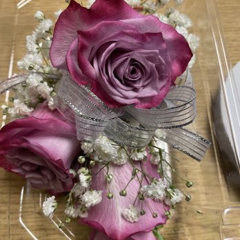 Amazing Flowers - Purple corsage - Florists Near Me - Baypoint , California