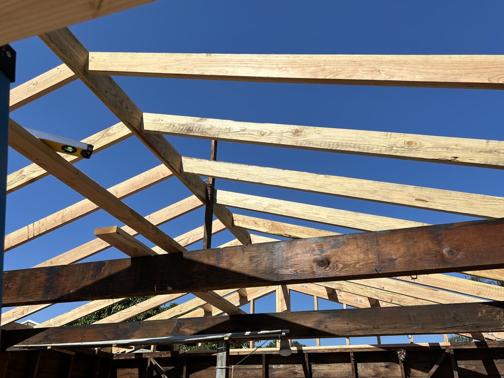 Slide of HN Builders