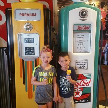 Cruiser's Cafe 66 - Pumps in the store - American Near Me - Williams, Arizona