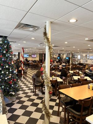 Manny's Cafeteria & Delicatessen by null