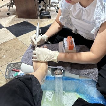 La La Nails - Nail Salons Near Me - Knoxville, Tennessee