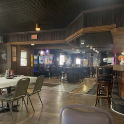 I & I State Line Tavern - Interior from dining area