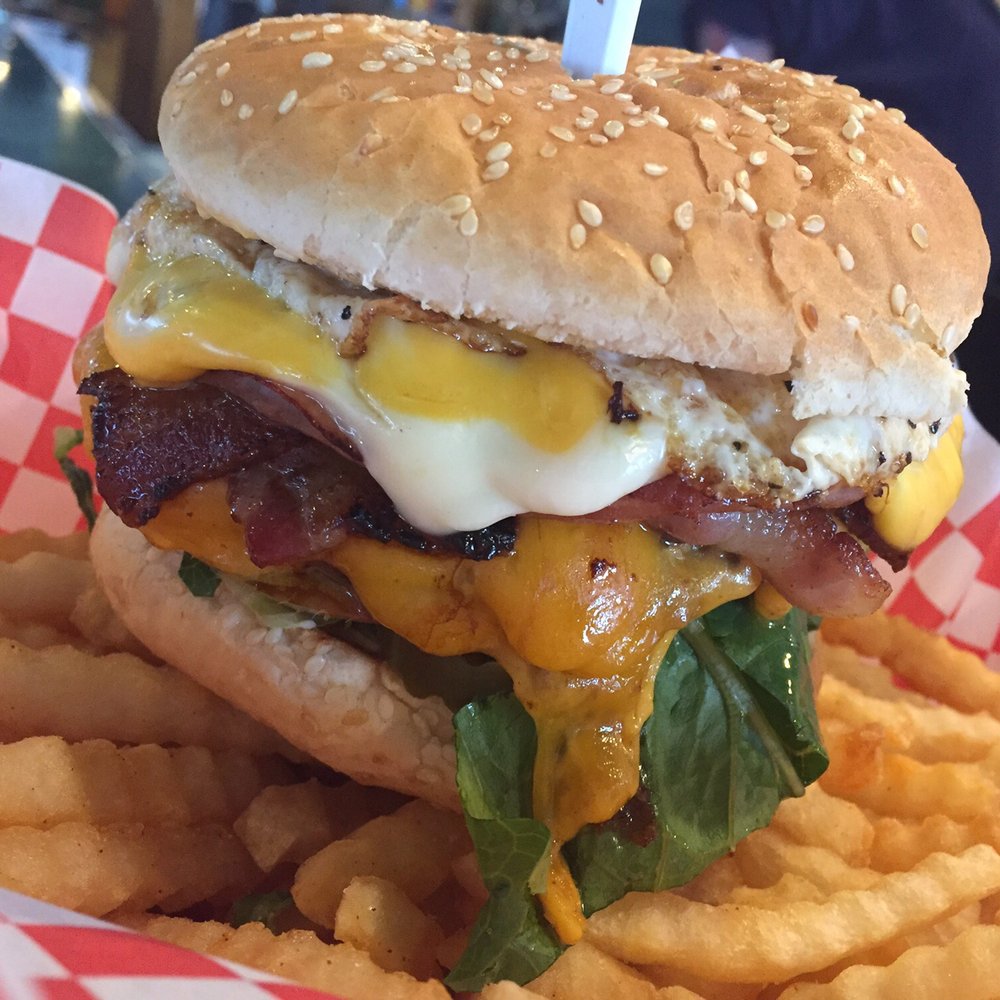 The Dugout - Dugout burger - Sports Bars Near Me - Pasco, Washington