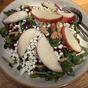 Destapas - Arugula Nectarine Salad - Spanish Near Me - San Francisco, California Destapas - Arugula Nectarine Salad - Spanish Near Me - San Francisco, California