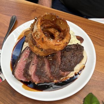 Bon Bon - Steak and potatoes $31 - Thai Near Me - Lawrence, Kansas