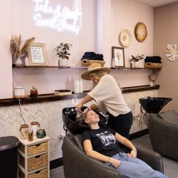 Rose Quartz Hair & Beauty Studio - The Best Wash around!