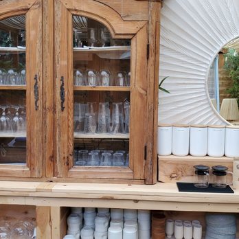 Den Mother Wellness - Massage Therapy Near Me - Venice, California Den Mother Wellness - Massage Therapy Near Me - Venice, California