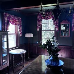Baladerry Inn - Dining room. This room was the hospital room during the battle. There is an authentic bloody footprint in this room.