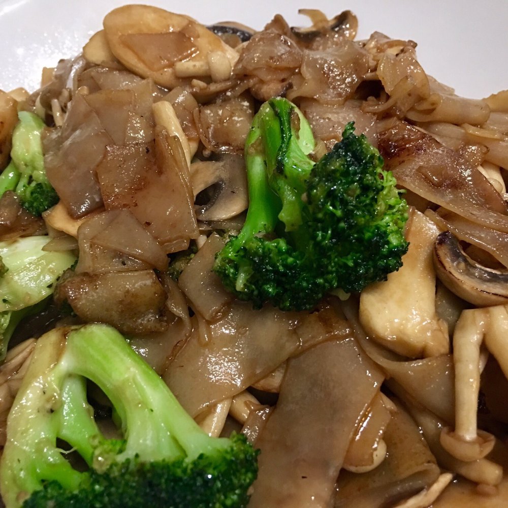 My Vegan - Wild mushroom Pad-see-eww so so good!!! Oh it's extra to add the wild mushrooms. A must order if you love Noodles. - Thai Near Me - Pasadena, California My Vegan - Wild mushroom Pad-see-eww so so good!!! Oh it's extra to add the wild mushrooms. A must order if you love Noodles. - Thai Near Me - Pasadena, California