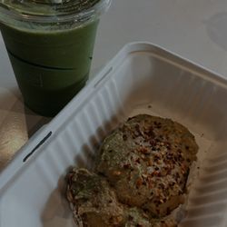 Ginger Juice - Greens Galore Smoothie & Spicy Avocado Toast