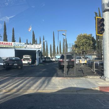 All United Auto Center - Apollo auto shop great deals - Oil Change Stations Near Me - Pomona, California