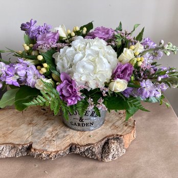HK Flowers - Lavender arrangement - Florists Near Me - Winnetka, California HK Flowers - Lavender arrangement - Florists Near Me - Winnetka, California