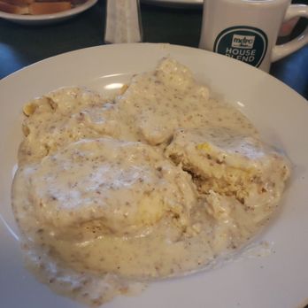 Metro Diner - Biscuits and gravy...yum! - American Near Me - Fredericksburg, Virginia Metro Diner - Biscuits and gravy...yum! - American Near Me - Fredericksburg, Virginia