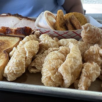 The Pig & Pint - Chicharronnes - Barbeque Near Me - Jackson, Mississippi The Pig & Pint - Chicharronnes - Barbeque Near Me - Jackson, Mississippi