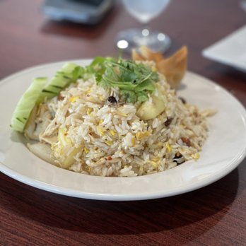 Lanna Thai Restaurant - Pineapple Fried Rice - Thai Near Me - Lenexa, Kansas Lanna Thai Restaurant - Pineapple Fried Rice - Thai Near Me - Lenexa, Kansas