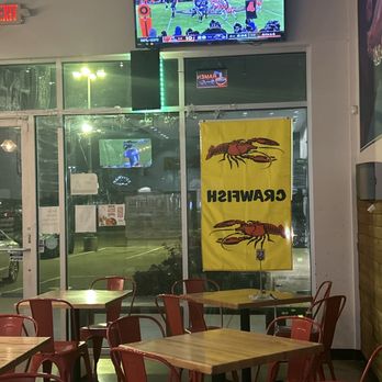 Boiling Dragon - Dining area - Pan Asian Near Me - Pearland, Texas