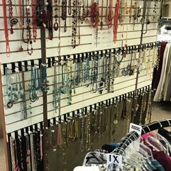 K's Consignment Shop - Jewelry