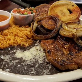 El Patron Bar & Grill - Chaletas, with added grilled onions and black beans ($9.95 + $1 for onions), so worth it! - Mexican Near Me - Helena, Alabama El Patron Bar & Grill - Chaletas, with added grilled onions and black beans ($9.95 + $1 for onions), so worth it! - Mexican Near Me - Helena, Alabama