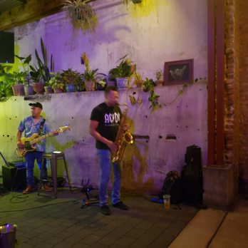 Manifest - First Friday - Coffee & Tea Near Me - Honolulu, Hawaii