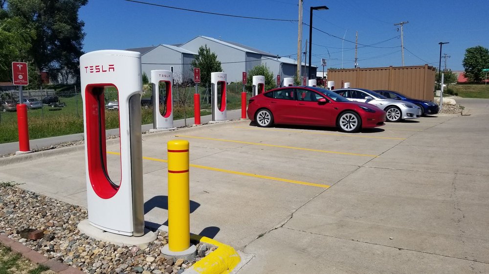 TESLA SUPERCHARGER 5050 NW 2nd St, Des Moines, Iowa EV Charging