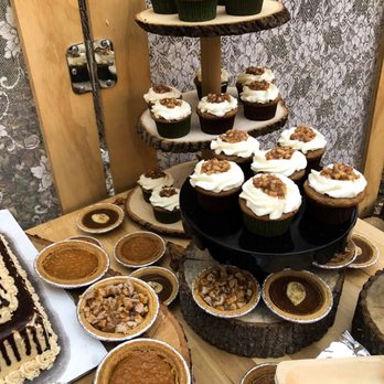 Casey’s Kitchen - Apple Cider Cupcakes and Mini Pies - Cupcakes Near Me Casey’s Kitchen - Apple Cider Cupcakes and Mini Pies - Cupcakes Near Me