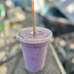 Watercolor Cafe - Blueberry Bliss smoothie