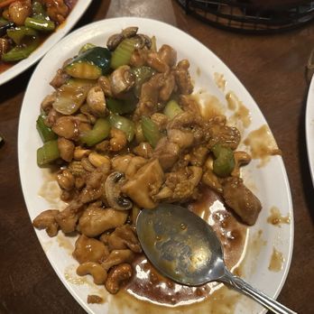 Foo Chow Restaurant - Cashew chicken - Chinese Near Me - Los Angeles, California