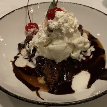Harry & Izzy's - Do not sleep on this brownie sundae! - Steakhouses Near Me - Indianapolis, Indiana Harry & Izzy's - Do not sleep on this brownie sundae! - Steakhouses Near Me - Indianapolis, Indiana
