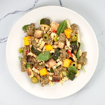 Mauja - Chickpea Rotini with Curry Leaf Pesto and Grilled Veggies - Salad Near Me Mauja - Chickpea Rotini with Curry Leaf Pesto and Grilled Veggies - Salad Near Me