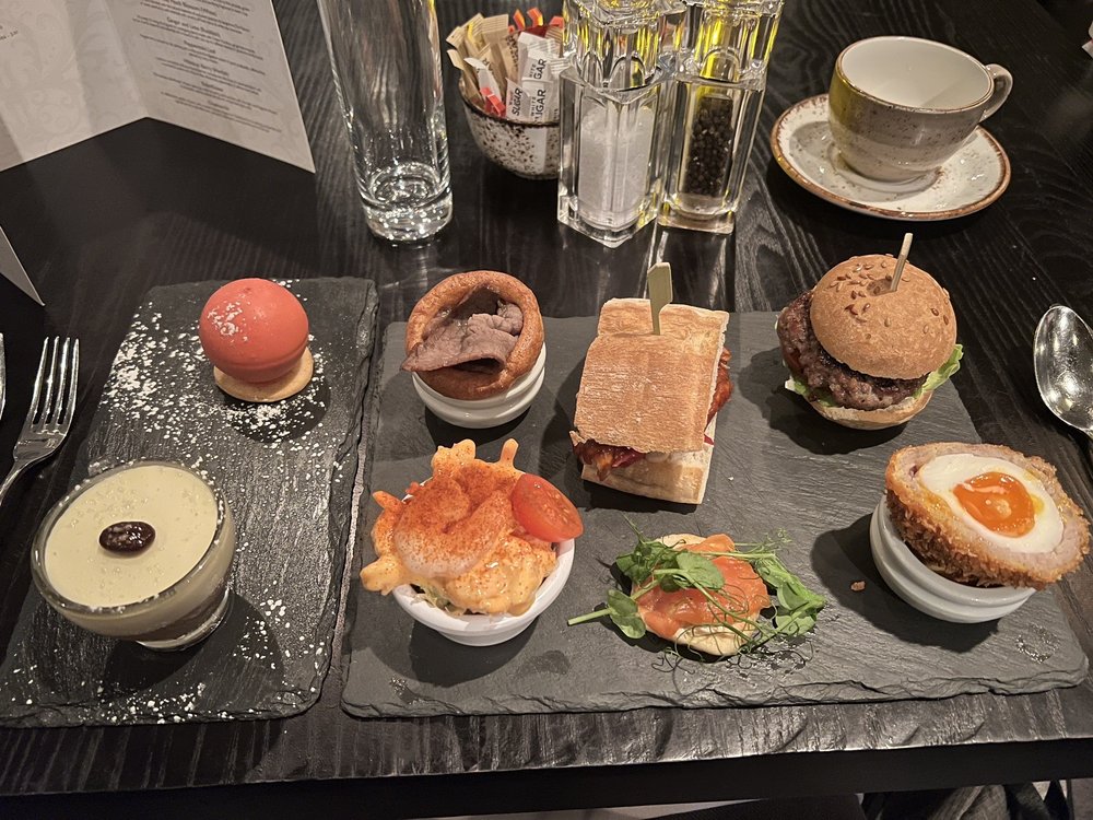 Laguna Kitchen & Bar