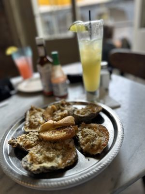 Royal House Oyster Bar by null