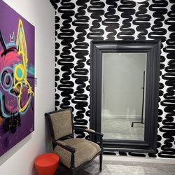 Stanley Korshak - Dressing room