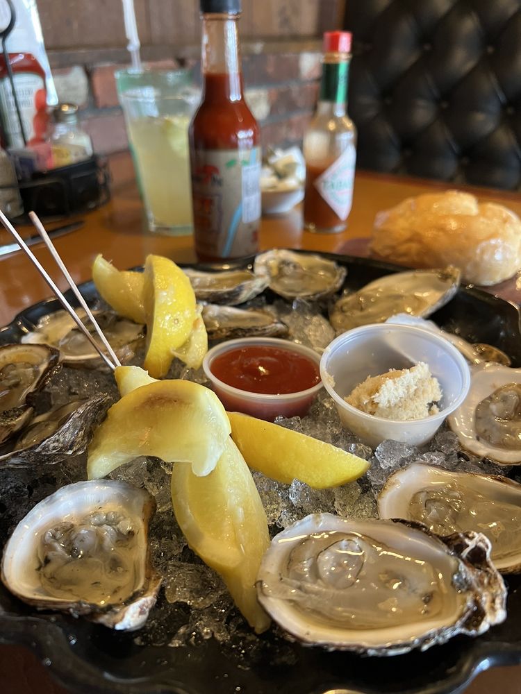 USS CHOWDER POT III 317 Photos & 407 Reviews 560 E Main St, Branford, Connecticut Seafood