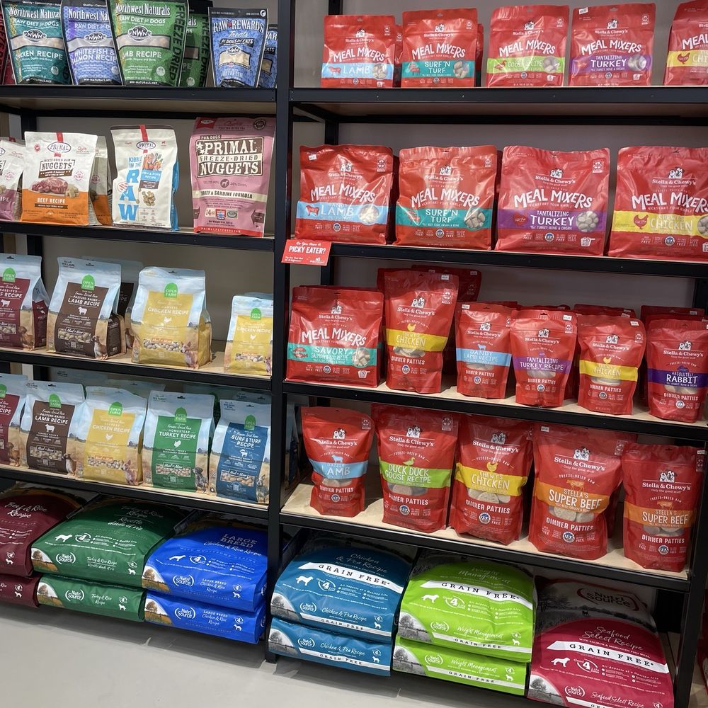 Dirty Dogs - Freeze Dried Food and Meal Toppers - Pet Stores Near Me - Encinitas, California
