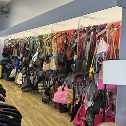Goodwill - Purse/ handbags / luggage