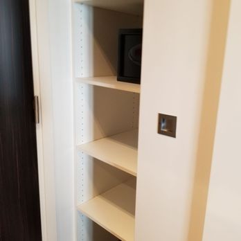 Hipark - Closet space - Hotels Near Me - Serris, 77