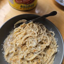 Fiorella - Cacio e pepe lunch