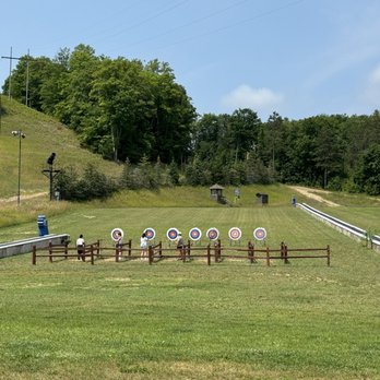 Crystal Mountain - Archery - Hotels Near Me - Thompsonville, Michigan