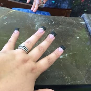Cute Cute Nails  - Flat black "flare" tips with diamond bows - Nail Salons Near Me - Sacramento, California
