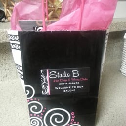 My goodie bag, full of product samples and coupons to use on future visits!! :-) My goodie bag, full of product samples and coupons to use on future visits!! :-)