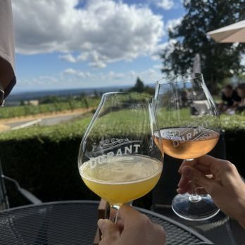 Durant Vineyards Tasting Room - Durant wine - Wineries Near Me - Dayton, Oregon