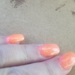 Diva Nail - See those lumps?
