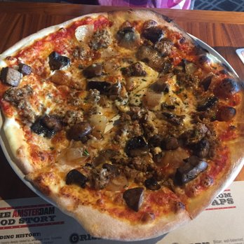 Amsterdam BrewHouse - Brewmaster's Sausage Pizza - Breweries Near Me - Toronto, Ontario